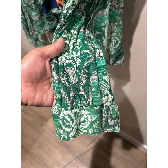 Kitsch and pop Frida Kahlo blouse - Picture 5 of 8